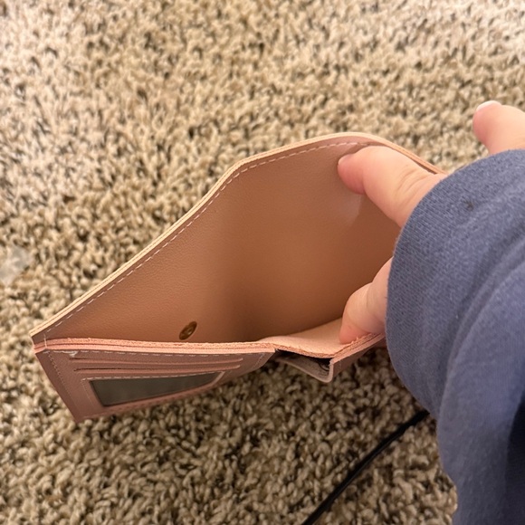 Elegant Pink Women's Wallet - Picture 5 of 5